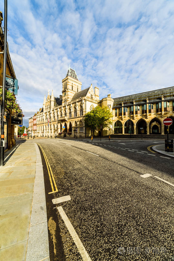 哥特式建筑的英格兰北安普顿市政厅大厦