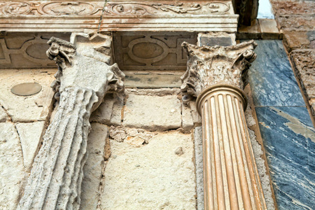 古代寺庙的建筑元素