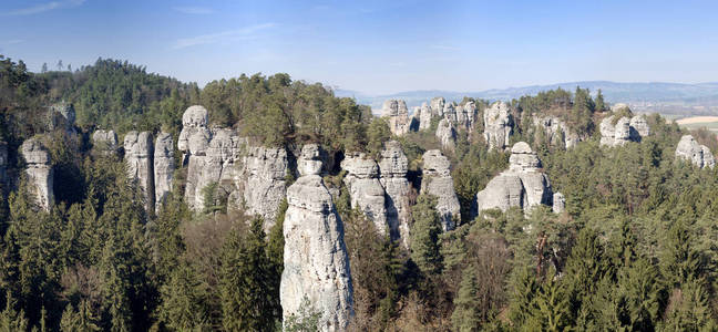 波希米亚的天堂   奇异岩全景