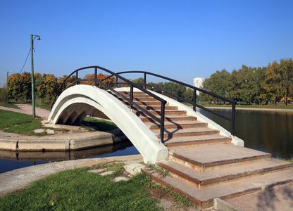 水塘桥图片