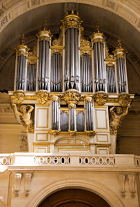大教堂的旧音乐琴图片
