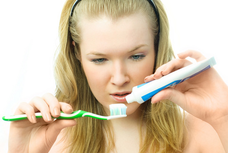 女人用牙膏
