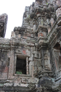 柬埔寨的这座古老的庙宇的窗口