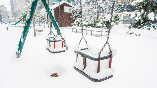 在欧洲城市极端降雪