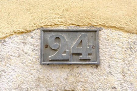 房子号码 24
