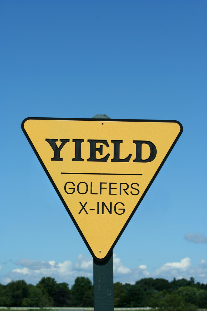 yield golfer crossing sign