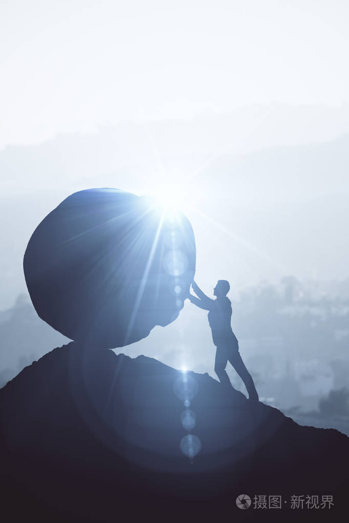 背光的推巨石上山的商人形象.与阳光明亮的背景.风险概念.3d 渲染