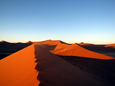 沙丘 dune的名词复数 