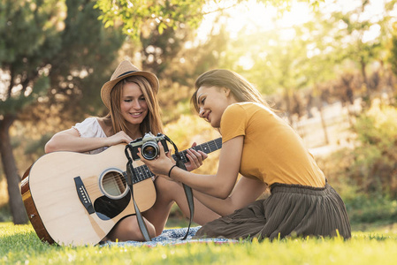 赞美朋友的照片图片