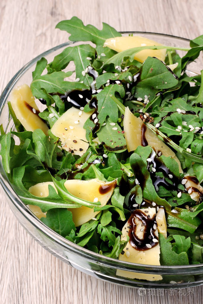 火箭的芝麻菜沙拉