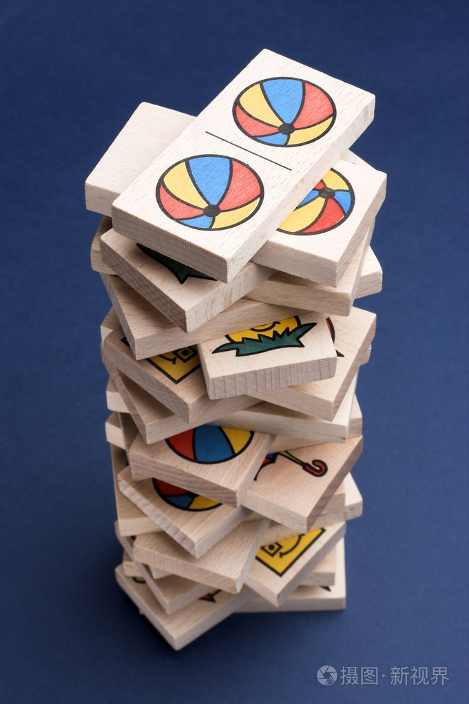 多米诺骨牌骨牌效应化妆斗篷面具