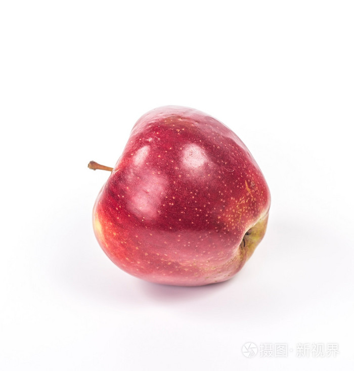 红苹果在白色背景上孤立