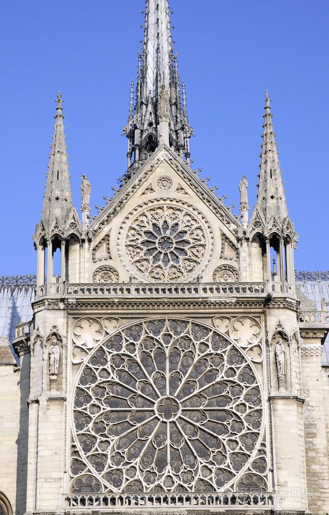 巴黎圣母院的建筑格局