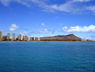 威基基海滩和夏威夷钻石头