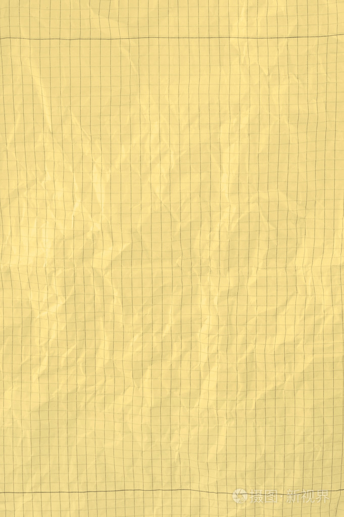 黄色皱折的方形纸片