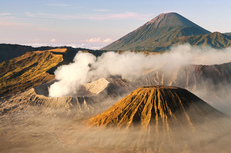 火山。