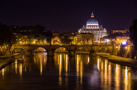 罗马圣彼得 di 的夜景