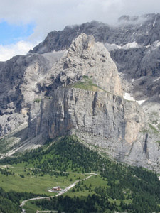 山全景