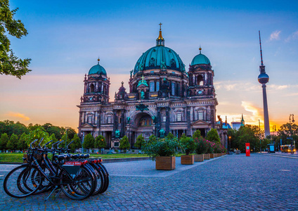 柏林大教堂或晚上，柏林，德国柏林大教堂