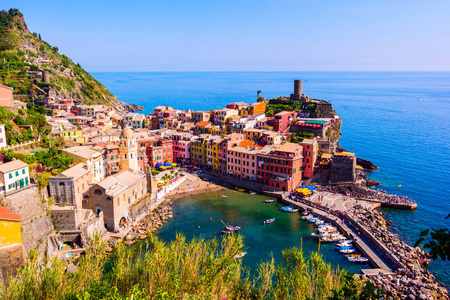 美丽的景色的 vernazza