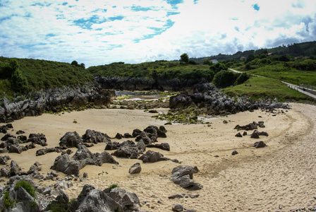 在 Buelna 海滩风景如画的看法