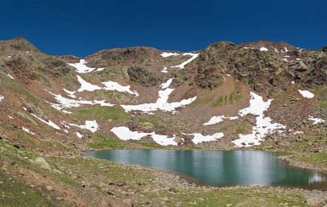 湖泊delle marmotte全景