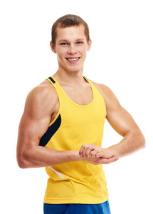 男子健身展示肌肉