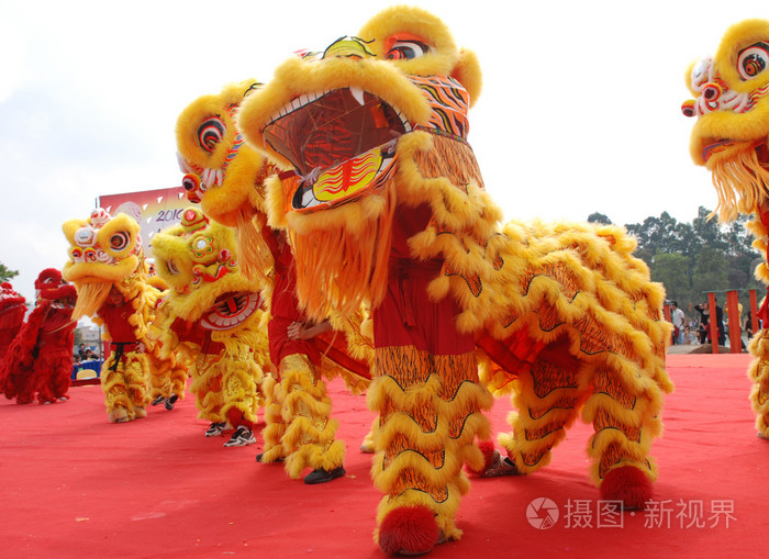 chineseplayingliondance