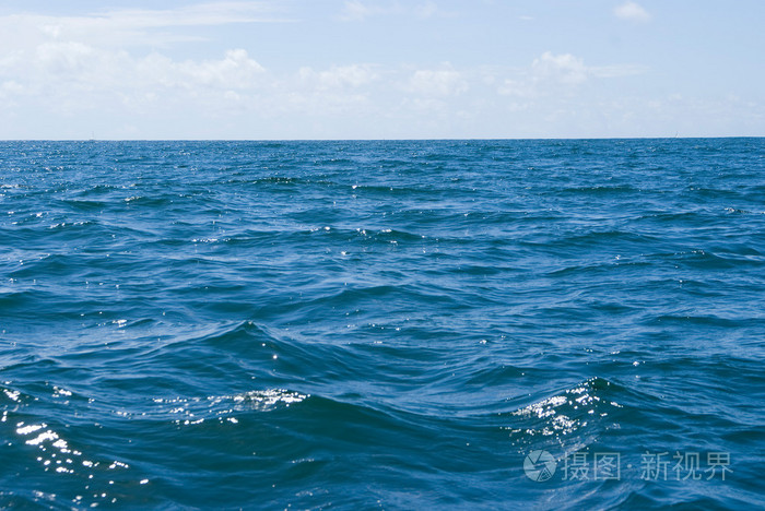 深蓝的海洋