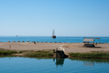 马纳夫加河边海滩边土耳其