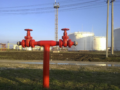 煤油管消防系统的输出管路照片