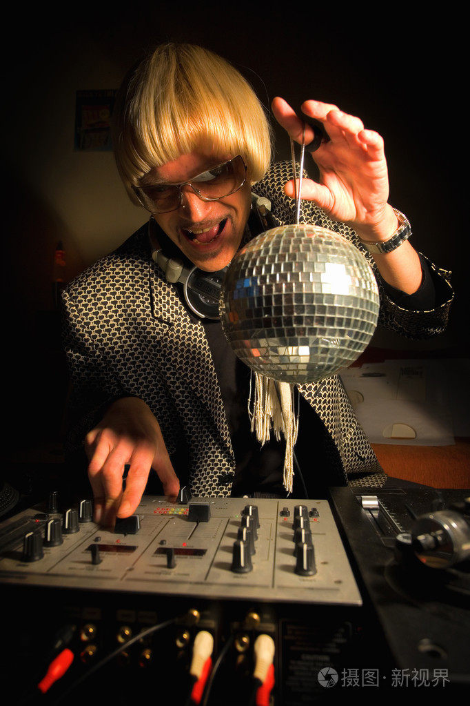 discjockey广播电台流行音乐播音员流行音乐节目主持人