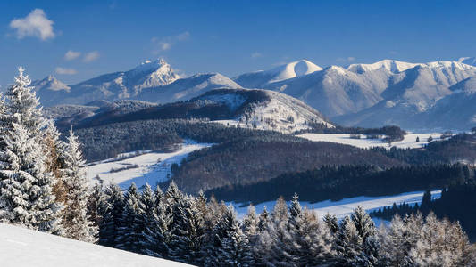 雪山景观