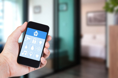 使用智能手机再到智能家庭应用程序在手机上远程控制家中的一切通过