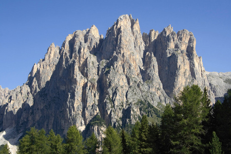 卡蒂纳奇奥山