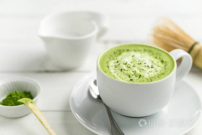 抹茶拿铁杯关闭了模糊的背景照片 正版商用图片00xjtv 摄图新视界