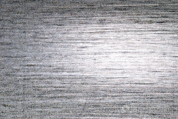 满是划痕的铁板