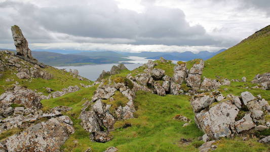 查看从山上朝南 斯凯 高地 苏格兰 英国的 Ben Tianavaig