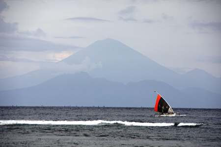 火山背景下的海洋