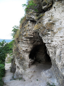 这里的tsypovo村是多岩石的