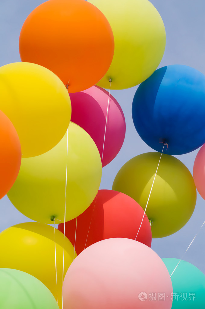 一堆气球