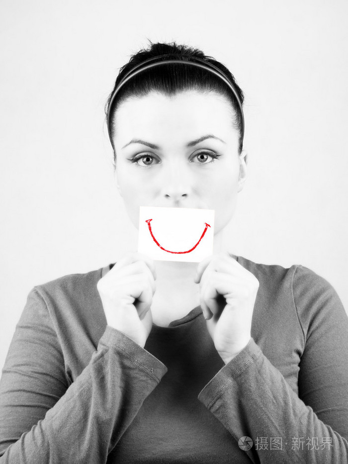 悲伤的女人假笑