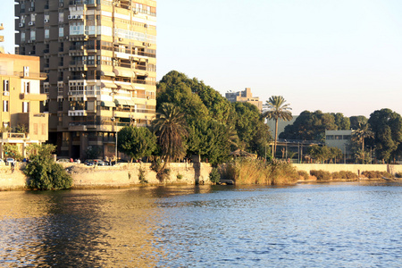 开罗，尼罗河大桥