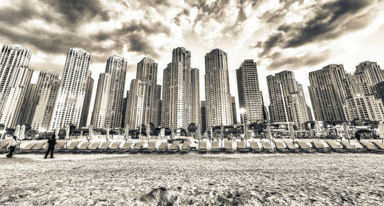 迪拜滨海摩天大楼