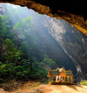 亚洲第一的石头神庙：泰国最高限额的旅行目的地