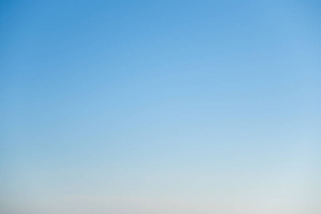 没有多云的天空图片