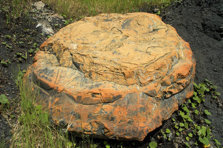 克麦罗沃地区采煤废弃的采石场