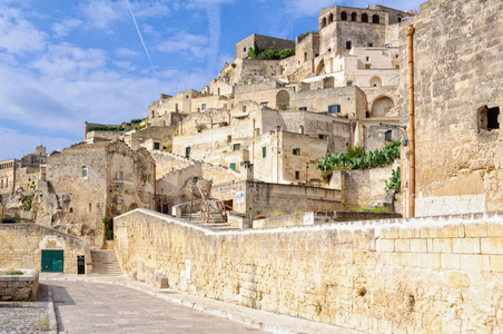 通过madonna della virtu matera