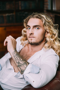 卡萨诺卡萨诺瓦的男人看照片