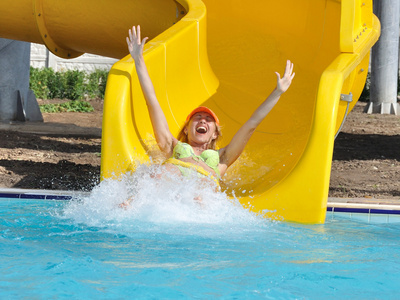 滑水图片-滑水素材-滑水插画-摄图新视界